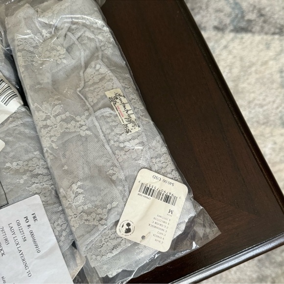 🎉LAST PIECE🎉FREE PEOPLE Lady Lux Layering Top - Picture 7 of 8